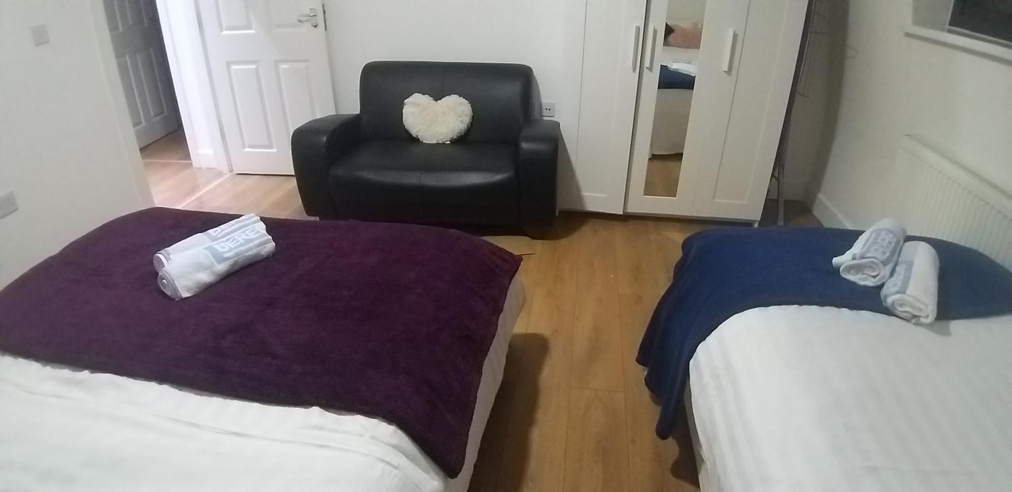 Simply Relax,1 Eastham London Apartment Стая снимка